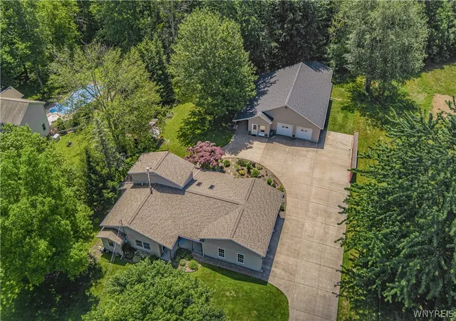 4th image of 6064 Condren Rd, Newfane, NY 14108 | MLS# B1691501