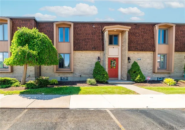 1st image of 205 Charter Oaks Dr #3, Buffalo, NY 14228 | MLS# B1691580