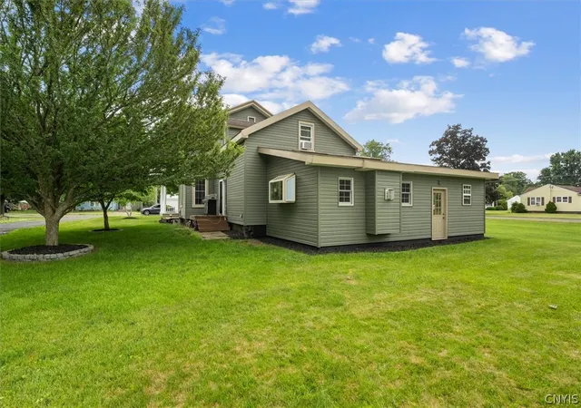 Homes for sale in Lenox, NY | 314 Lewis St, Lenox, NY 13032 | MLS# S1690014