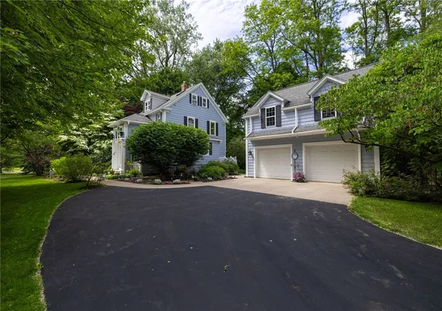 3rd image of 870 Maple Dr, Webster, NY 14580 | MLS# R1690241