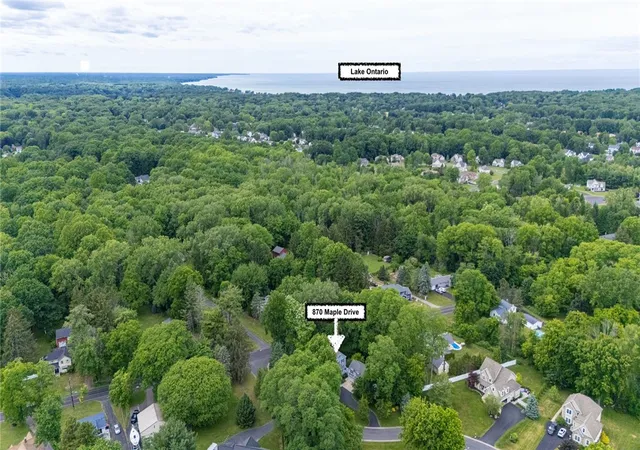 4th image of 870 Maple Dr, Webster, NY 14580 | MLS# R1690241