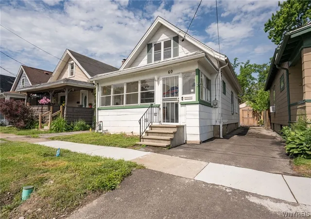3rd image of 60 King St, Tonawanda, NY 14150 | MLS# B1691633