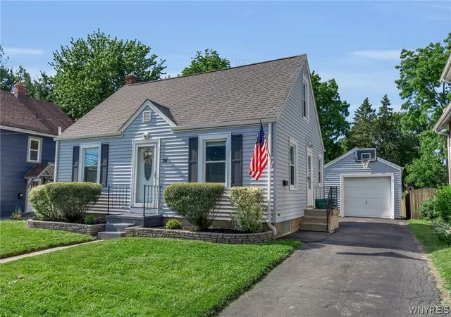 Homes for sale in Hamburg, NY | 24 Beverly Pl, Hamburg, NY 14075 | MLS# B1691578