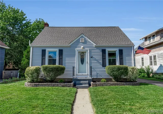 Homes for sale in Hamburg, NY | 24 Beverly Pl, Hamburg, NY 14075 | MLS# B1691578