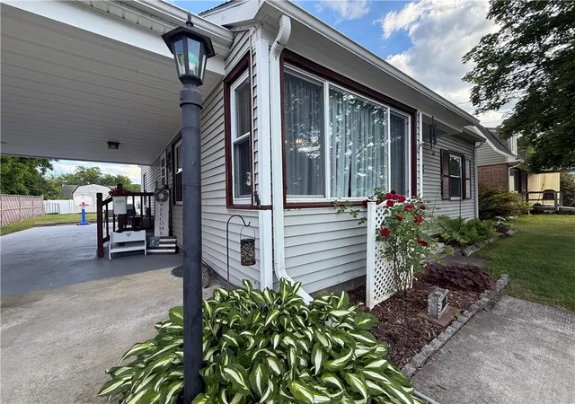 Homes for sale in Southport, NY | 859 Holdridge St, Southport, NY 14904 | MLS# R1691490