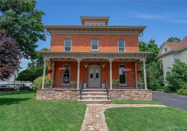 Homes for sale in Royalton, NY | 33 State St, Royalton, NY 14105 | MLS# B1691572