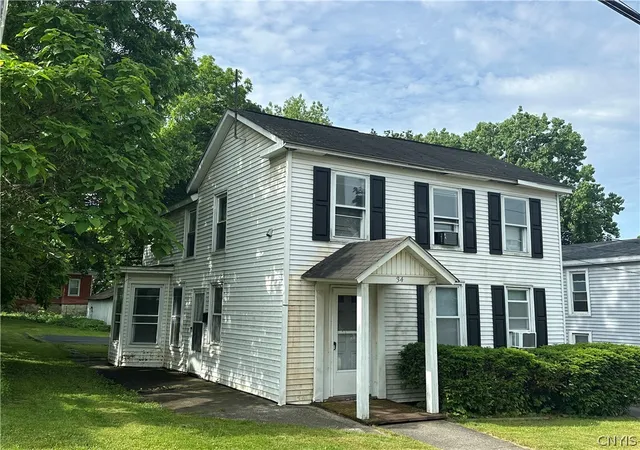Photo 1 of Sale Pending at 34 Lincoln St, Auburn, NY 13021 | MLS# S1690673 | Listing updated on 2026-08-01