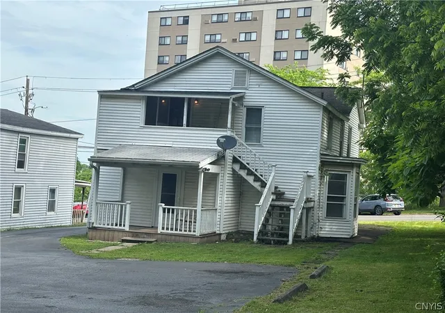 Listing Photo 2 - Condo for sale in building located at 34 Lincoln St, Auburn, NY 13021 - Unit #