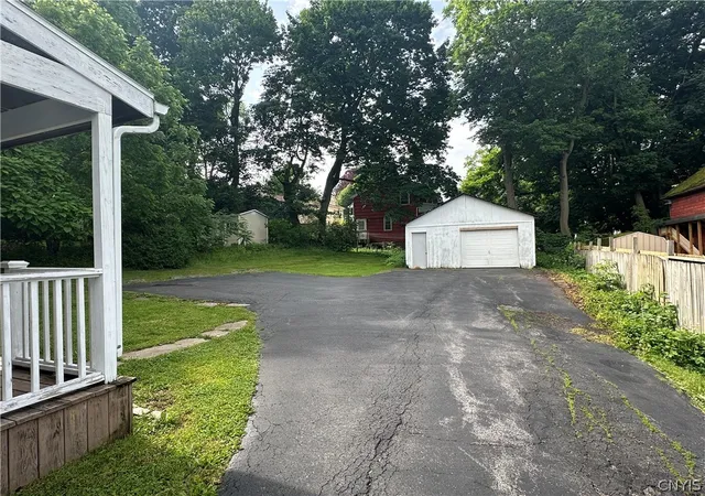 Listing Photo 3 - Condo for sale in building located at 34 Lincoln St, Auburn, NY 13021