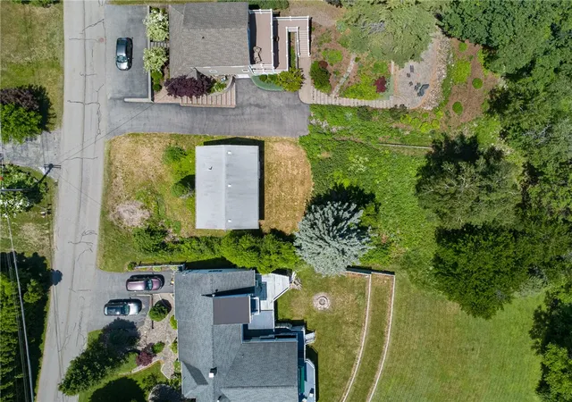 Homes for sale in Sodus, NY | 7104 Bayview Dr, Sodus, NY 14555 | MLS# R1688399
