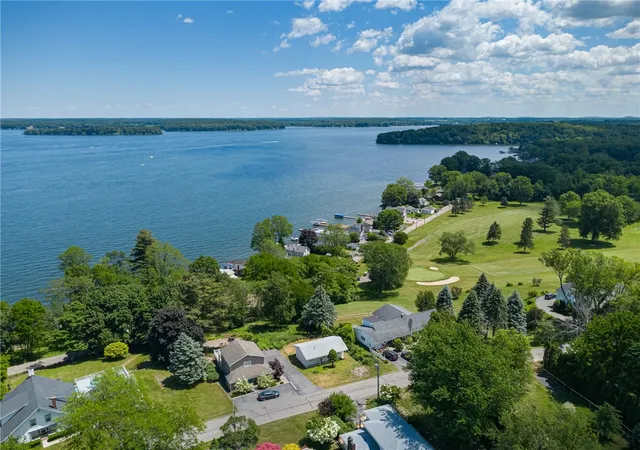 Homes for sale in Sodus, NY | 7104 Bayview Dr, Sodus, NY 14555 | MLS# R1688399