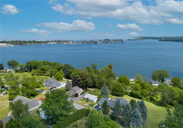 Homes for sale in Sodus, NY | 7104 Bayview Dr, Sodus, NY 14555 | MLS# R1688399