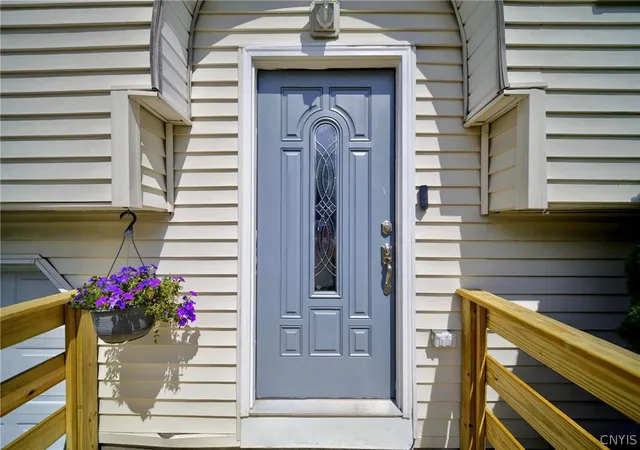 Photo 3 of Sale Pending at 7670 Clover Rd, Syracuse, NY 13212 | MLS# S1691677 | Listing updated on 2026-06-22