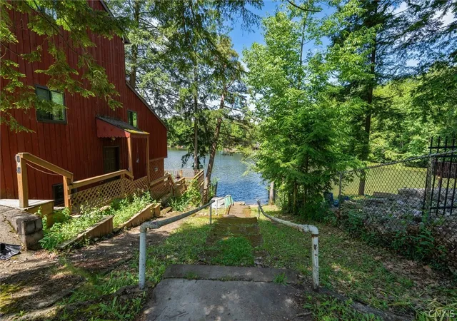 Homes for sale in Schroeppel, NY | 69 Larned Rd, Schroeppel, NY 13132 | MLS# S1691121