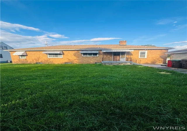 Photo 3 of Sale Pending at 98 Boll St, Buffalo, NY 14212 | MLS# B1691566 | Listing updated on 2026-06-29