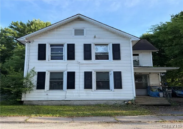 Homes for sale in Watertown City, NY | 812 Bronson St, Watertown City, NY 13601 | MLS# S1691692