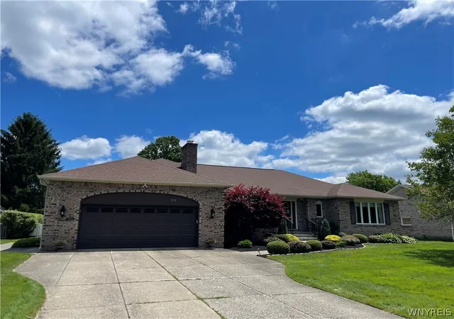 1st image of 352 Dan Troy Dr, Buffalo, NY 14221 | MLS# B1691083