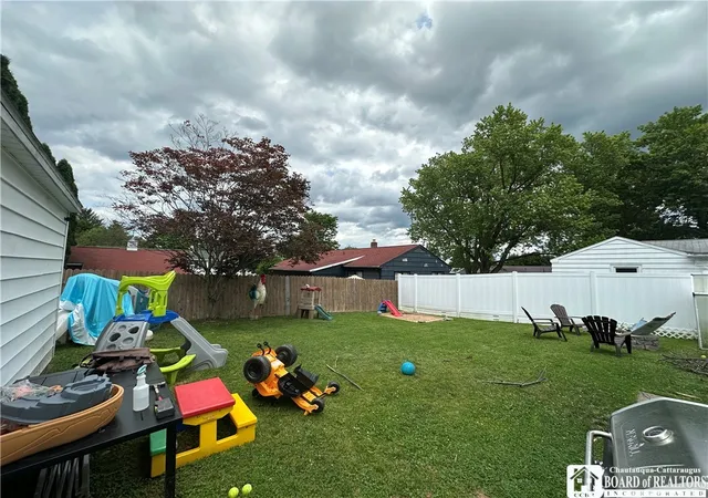 4th image of 30 Elliott Ave, Jamestown, NY 14701 | MLS# R1691595