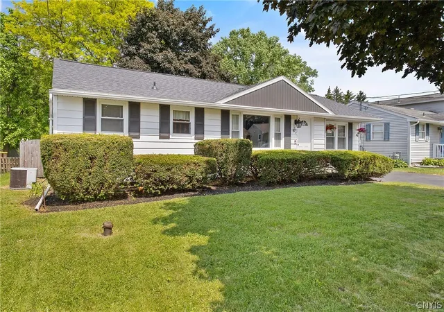 3rd image of 109 Bury Dr, Syracuse, NY 13209 | MLS# S1691682