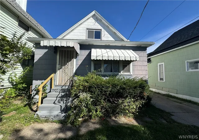 Photo 1 of Single family home for sale at 139 Weimar St, Buffalo, NY 14206 | MLS# B1691667 | Listing updated on 2026-06-17