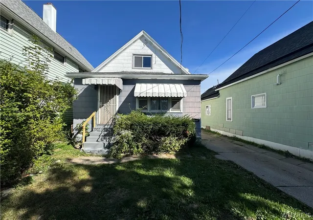 Photo 2 of Single family home for sale at 139 Weimar St, Buffalo, NY 14206 | MLS# B1691667 | Listing updated on 2026-06-17