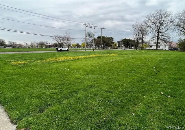 1st image of 3303 Pine Ave, Niagara Falls, NY 14301 | MLS# B1691724