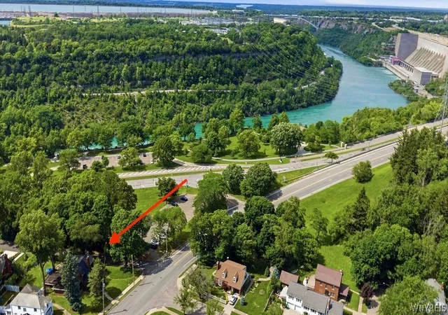 2nd image of 4850 Lewiston Rd, Niagara Falls, NY 14305 | MLS# B1691700