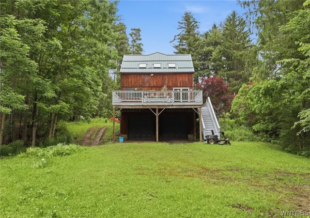 Photo 3 of Single family home for sale at 3864 Hollow Rd, Varysburg, NY 14167 | MLS# B1691234 | Listing updated on 2026-07-18