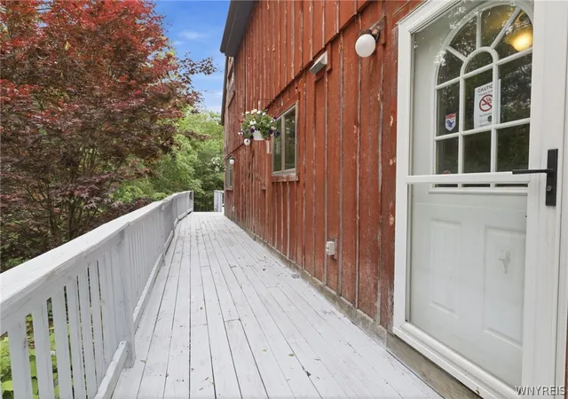 Photo 5 of Single family home for sale at 3864 Hollow Rd, Varysburg, NY 14167 | MLS# B1691234 | Listing updated on 2026-07-18