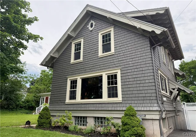 4th image of 136 Kensington Pl, Syracuse, NY 13210 | MLS# S1691493