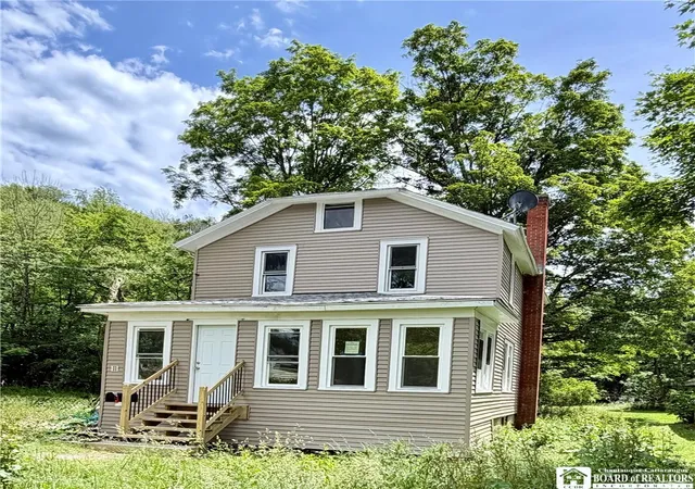 Homes for sale in Franklinville, NY | 11 4th Ave, Franklinville, NY 14737 | MLS# R1691722