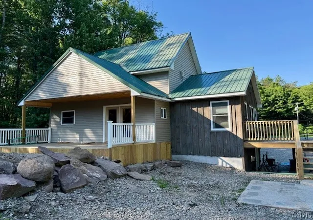 Photo 4 of Single family home for sale at 933 Swancott Ml Rd, Taberg, NY 13471 | MLS# S1691481 | Listing updated on 2026-07-20