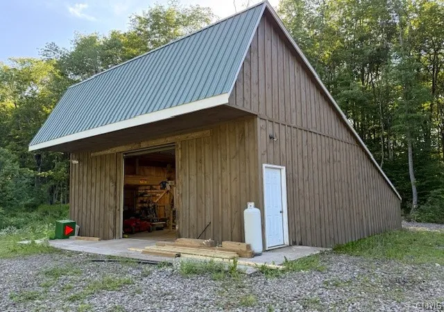 Photo 5 of Single family home for sale at 933 Swancott Ml Rd, Taberg, NY 13471 | MLS# S1691481 | Listing updated on 2026-07-20