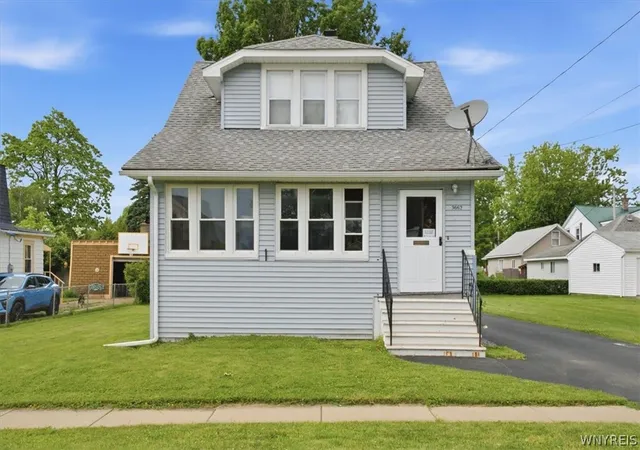 Homes for sale in Hamburg, NY | 3662 6th St, Hamburg, NY 14219 | MLS# B1691793