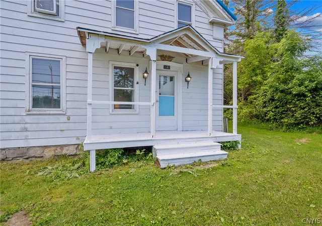 Homes for sale in Scriba, NY | 5565 State Route 104, Scriba, NY 13126 | MLS# S1682011