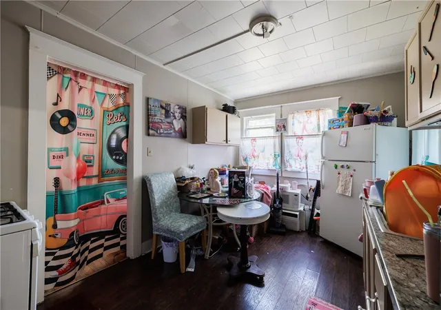 Photo 3 of Sale Pending at 25 27 Harris St #25, Rochester, NY 14621 | MLS# R1685364 | Listing updated on 2026-07-29