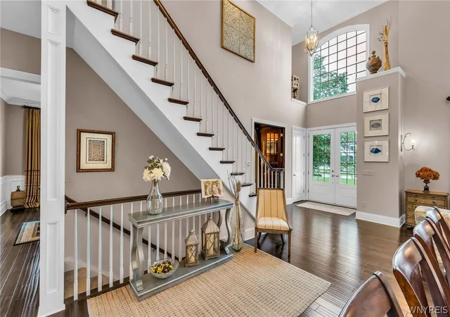 3rd image of 9822 Willowleaf Ct, Clarence Center, NY 14032 | MLS# B1691804