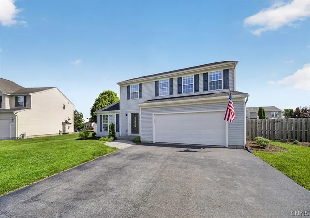 Homes for sale in Clay, NY | 5467 Congleton Cir, Clay, NY 13041 | MLS# S1689258