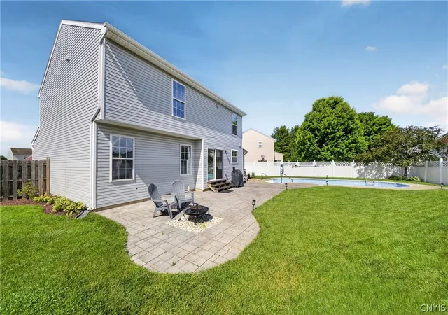 Homes for sale in Clay, NY | 5467 Congleton Cir, Clay, NY 13041 | MLS# S1689258