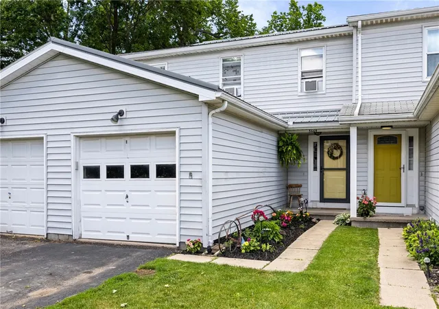 3rd image of 5664 Running Brook Rd, Farmington, NY 14425 | MLS# R1690358
