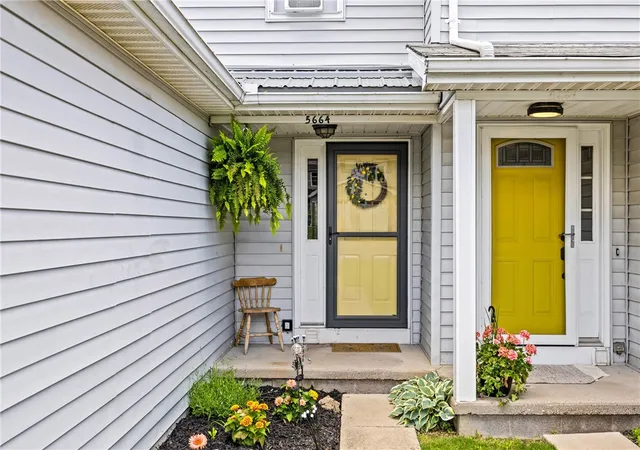 4th image of 5664 Running Brook Rd, Farmington, NY 14425 | MLS# R1690358