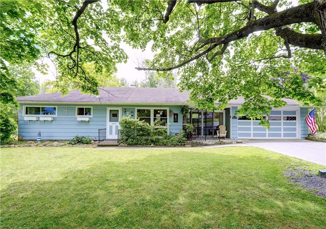 Homes for sale in Geneva City, NY | 135 Greenhurst St, Geneva City, NY 14456 | MLS# R1690786