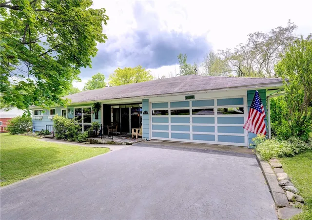 Homes for sale in Geneva City, NY | 135 Greenhurst St, Geneva City, NY 14456 | MLS# R1690786