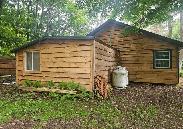Homes for sale in Williamstown, NY | 3 Pine Grove Dr, Williamstown, NY 13302 | MLS# R1691545