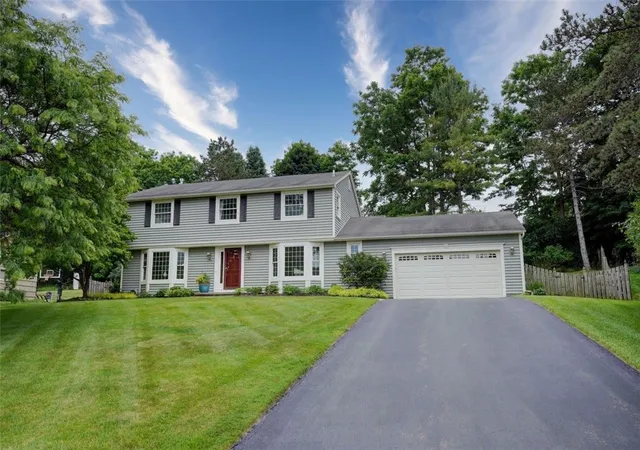 1st image of 18 Concord Dr, Pittsford, NY 14534 | MLS# R1691764