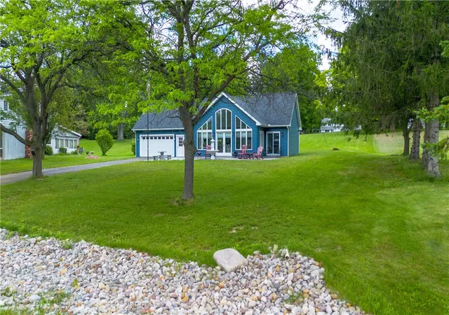 Homes for sale in Geneva Town, NY | 714 White Springs Dr, Geneva Town, NY 14456 | MLS# R1691619