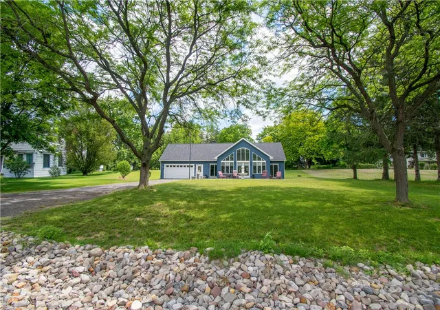 Homes for sale in Geneva Town, NY | 714 White Springs Dr, Geneva Town, NY 14456 | MLS# R1691619