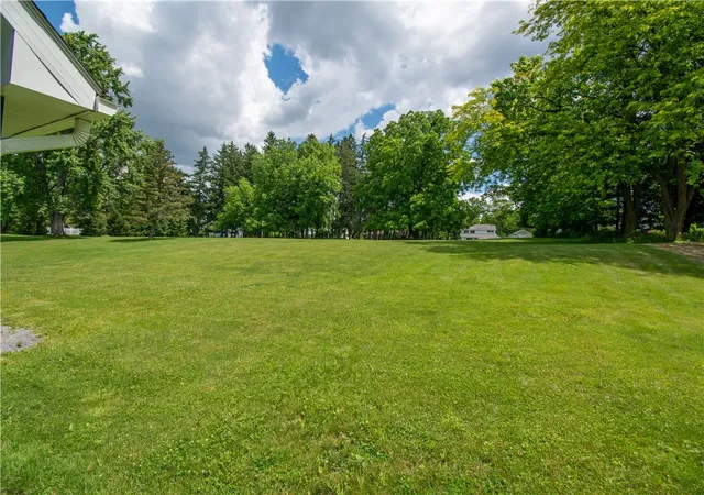 Homes for sale in Geneva Town, NY | 714 White Springs Dr, Geneva Town, NY 14456 | MLS# R1691619