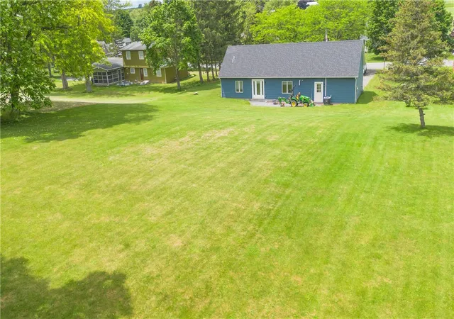 Homes for sale in Geneva Town, NY | 714 White Springs Dr, Geneva Town, NY 14456 | MLS# R1691619