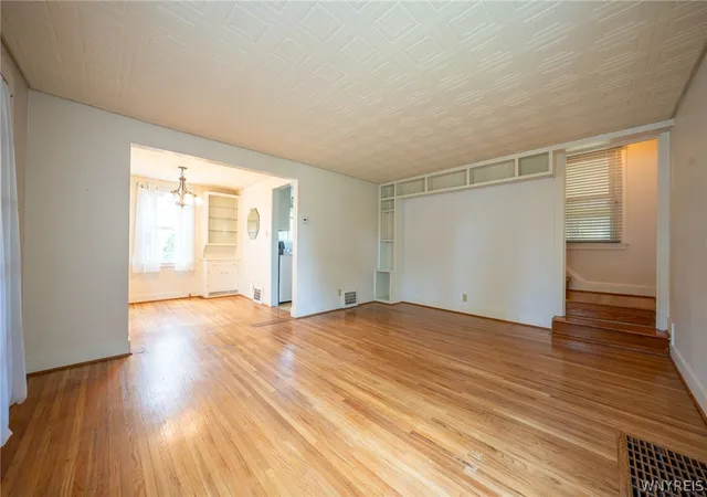 5th image of 26 Brundage Ave, North Tonawanda, NY 14120 | MLS# B1691658